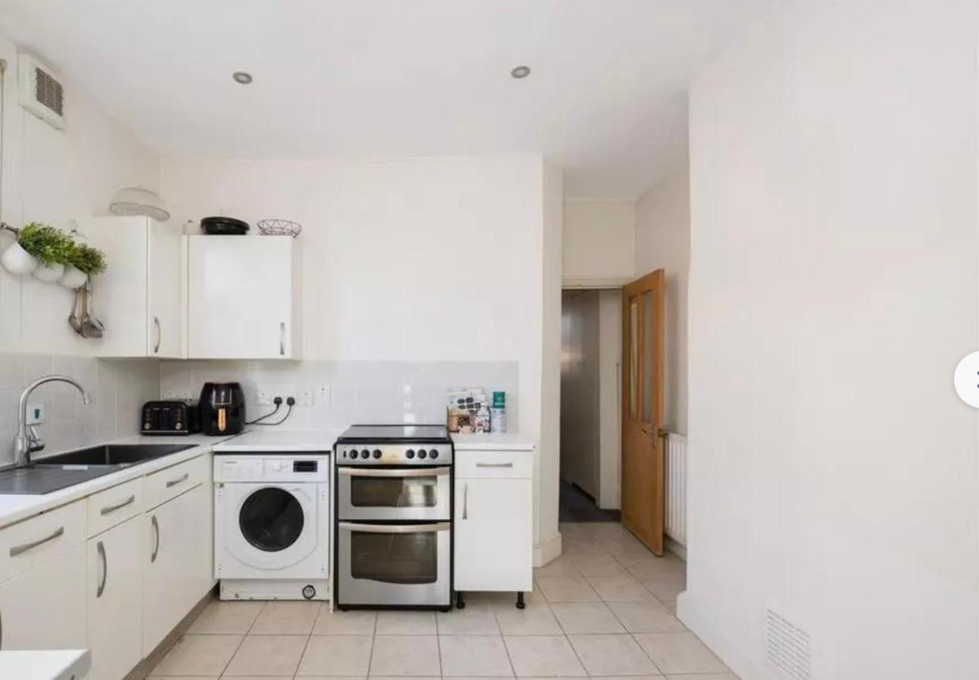 Appartamento Flat In *
